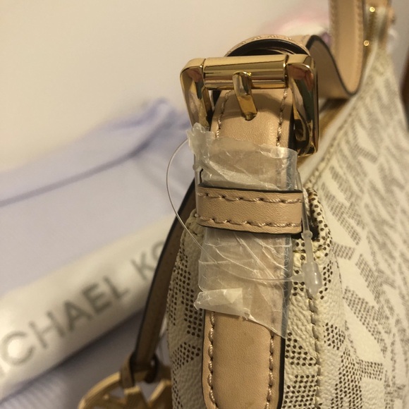 NWT. Michael Kors Jet Set Shoulder Bag - Picture 15 of 15